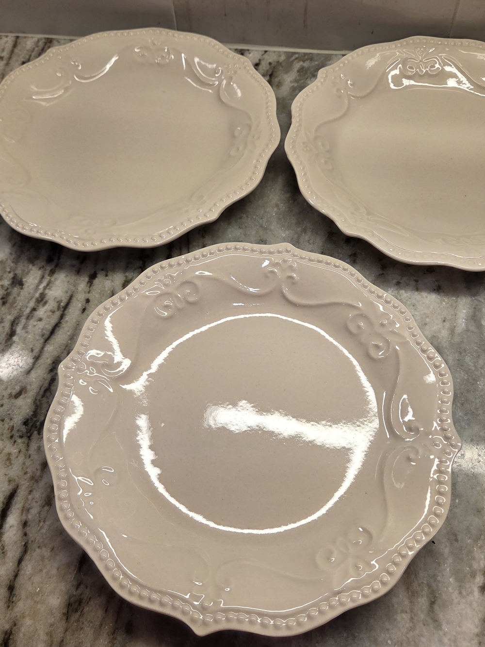 The Pioneer Woman Paige Linen Scalloped Beaded Edge Salad Plates 7.5" Set of 3